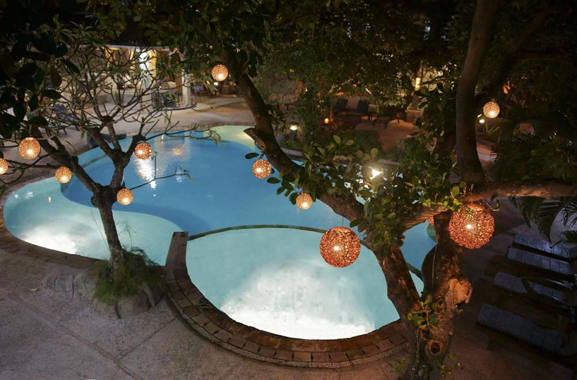 Oyo 2334 Melka Excelsior Hotel Singaraja Extérieur photo