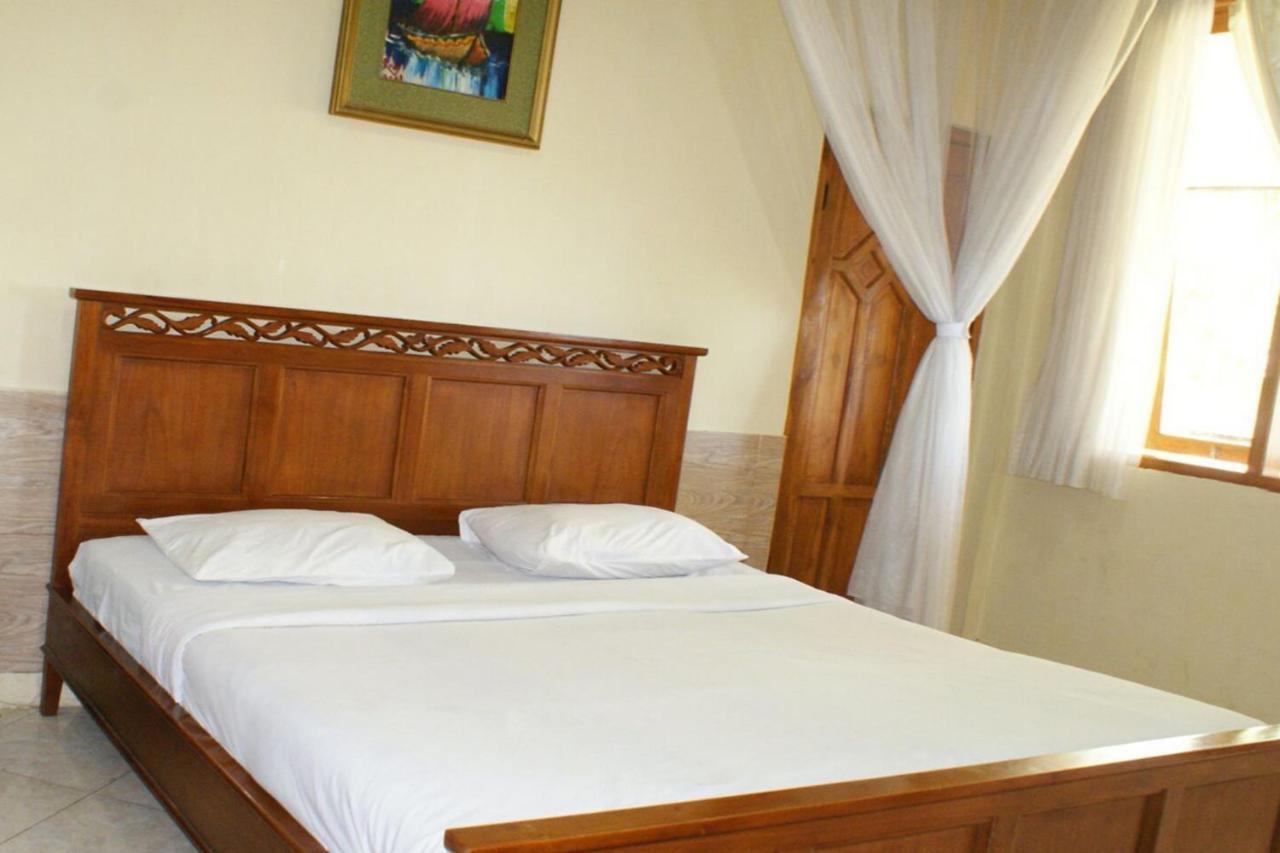 Oyo 2334 Melka Excelsior Hotel Singaraja Extérieur photo