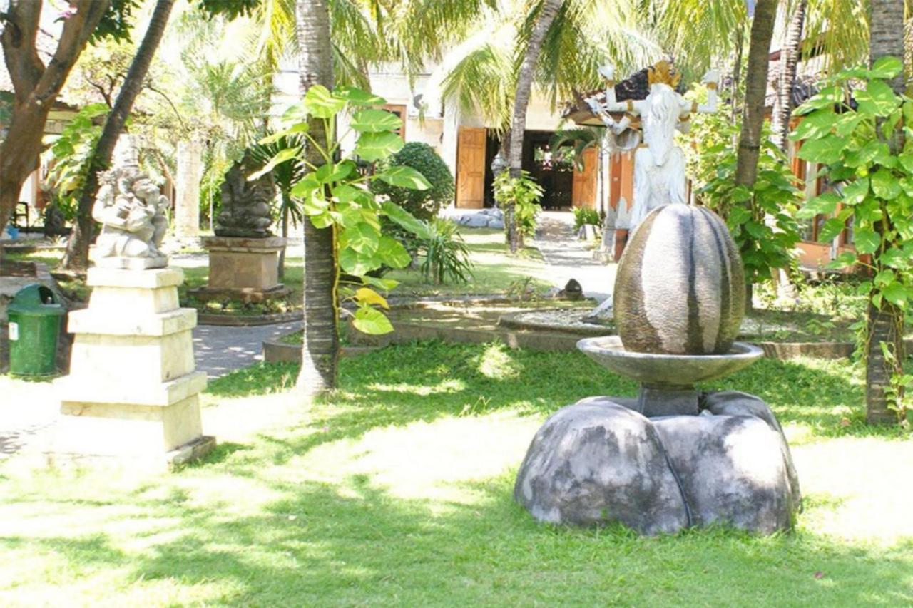 Oyo 2334 Melka Excelsior Hotel Singaraja Extérieur photo